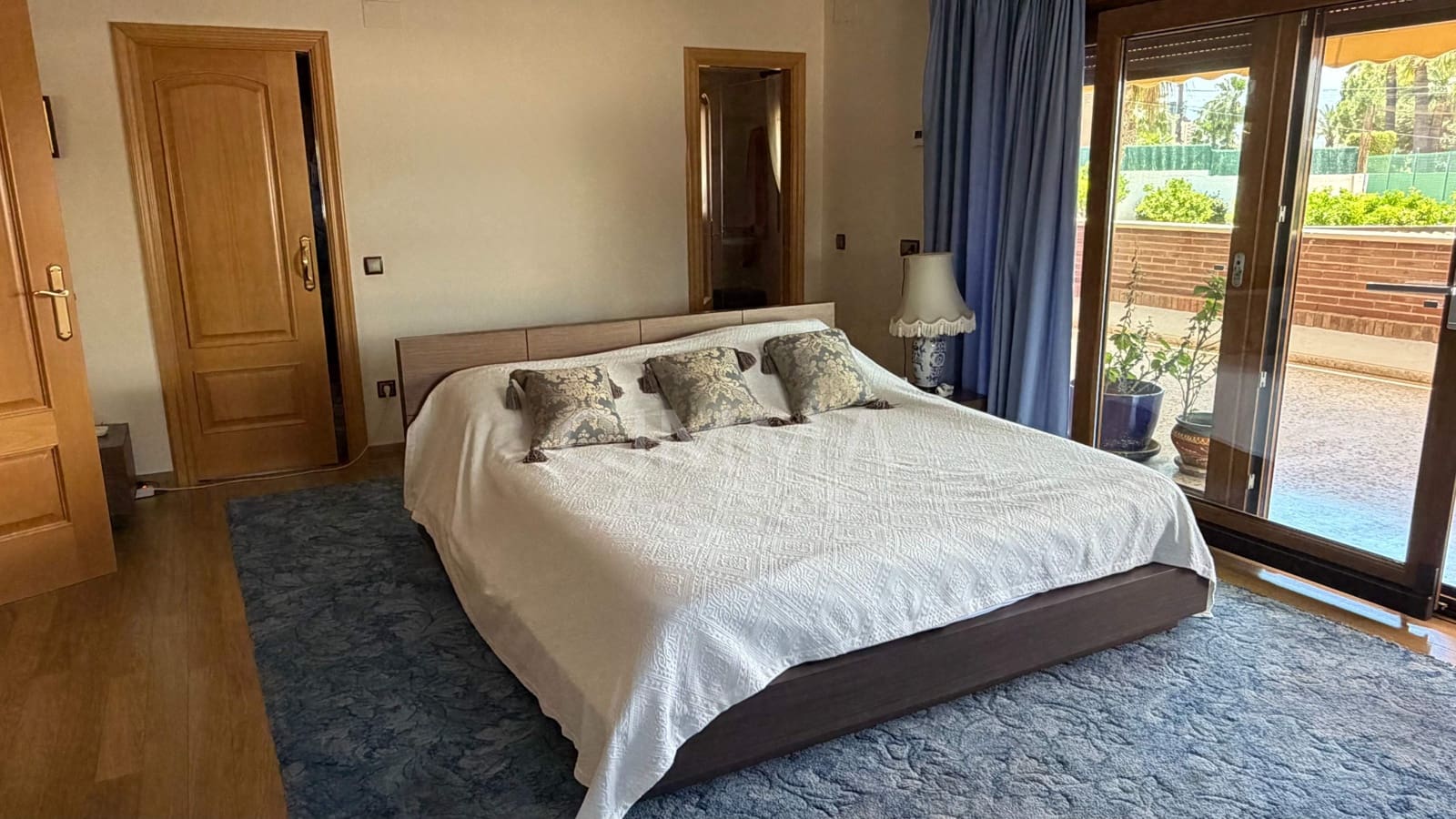 5 bedroom Villa for sale in Benidorm with pool - € 1,400,000 (Ref: 9836544)