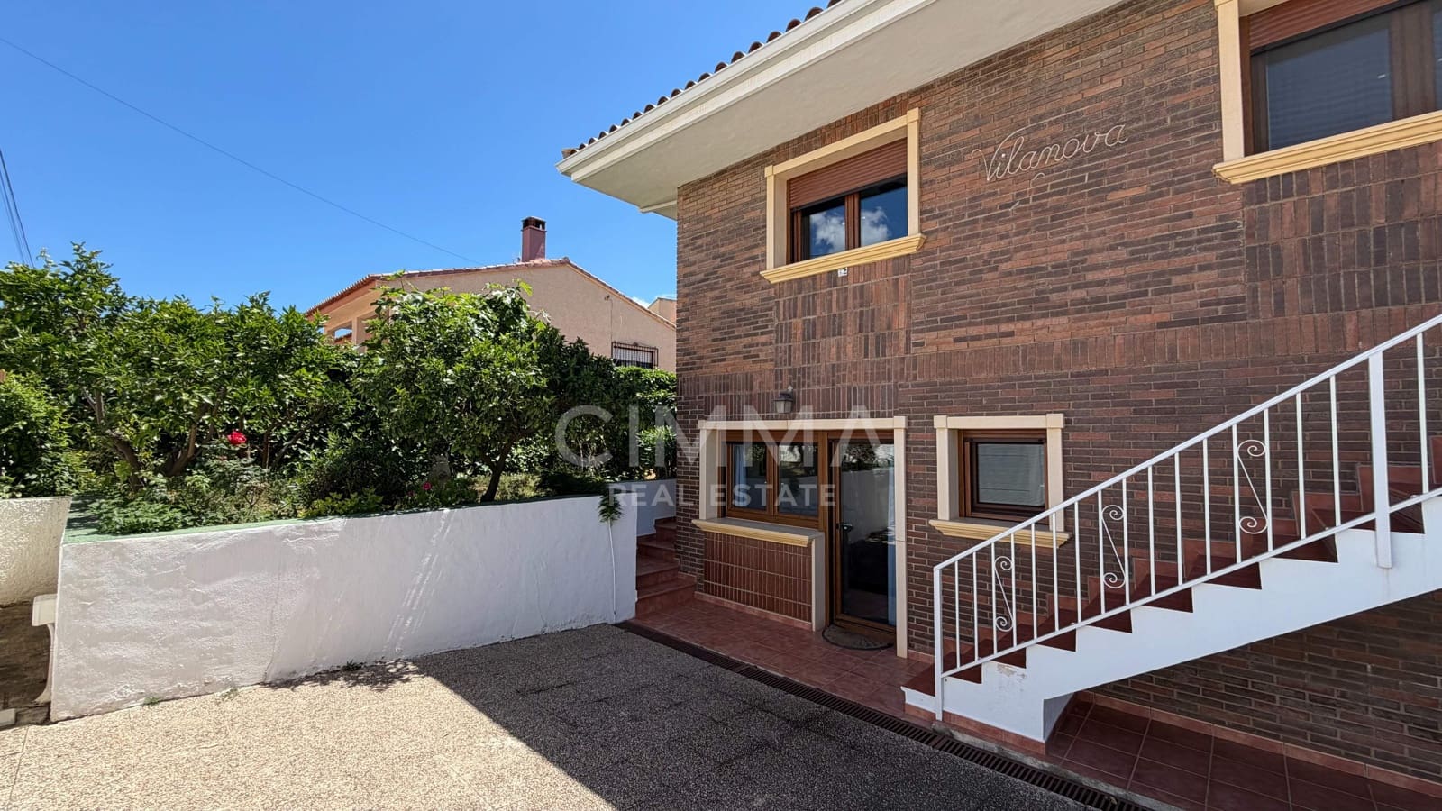 5 bedroom Villa for sale in Benidorm with pool - € 1,400,000 (Ref: 9836544)