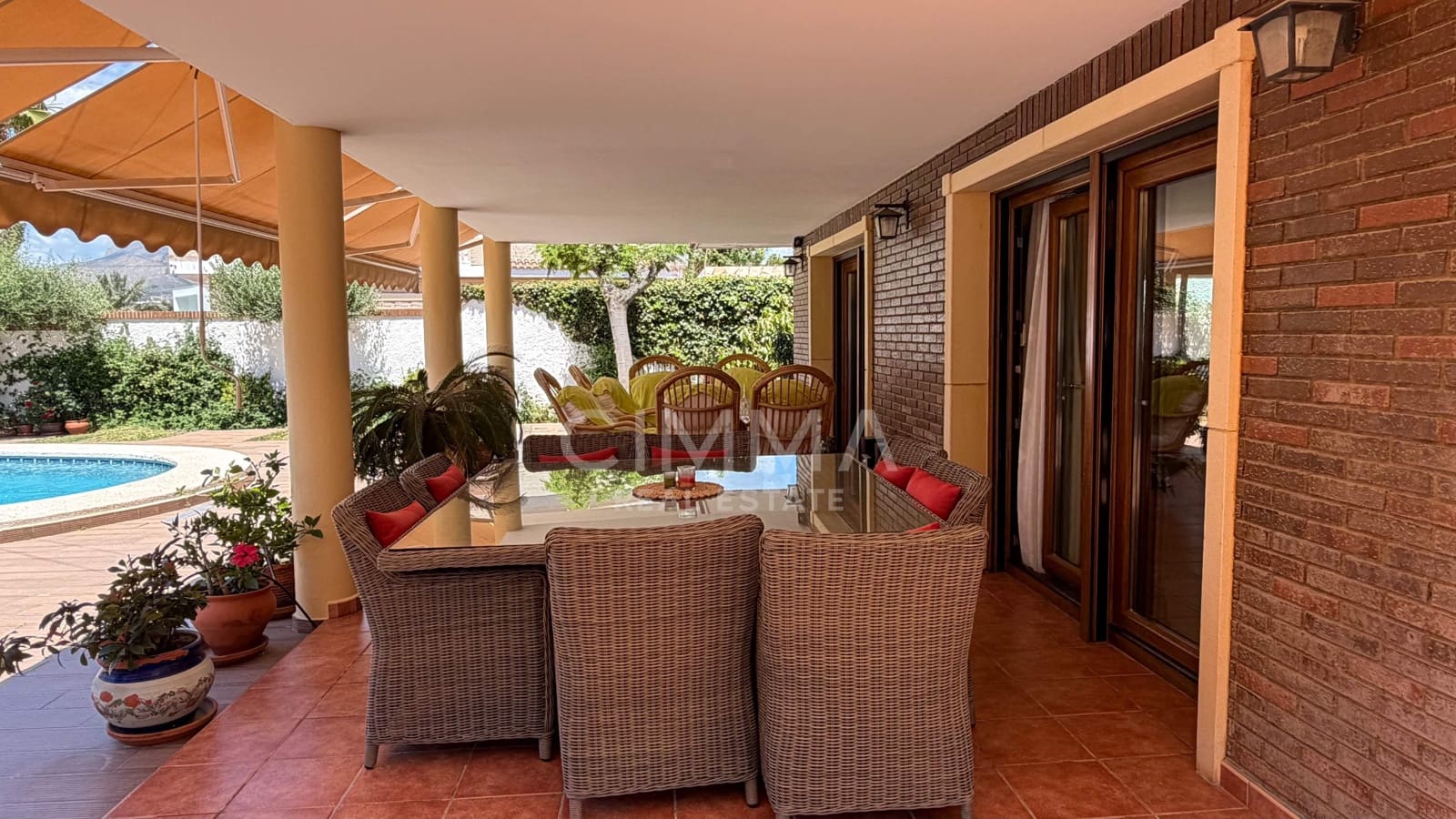 5 bedroom Villa for sale in Benidorm with pool - € 1,400,000 (Ref: 9836544)