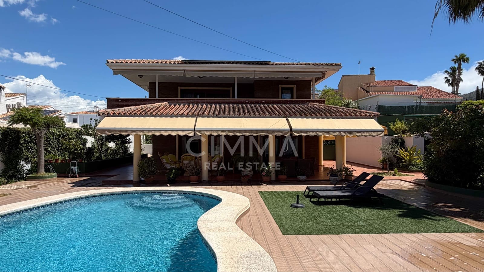 5 bedroom Villa for sale in Benidorm with pool - € 1,400,000 (Ref: 9836544)