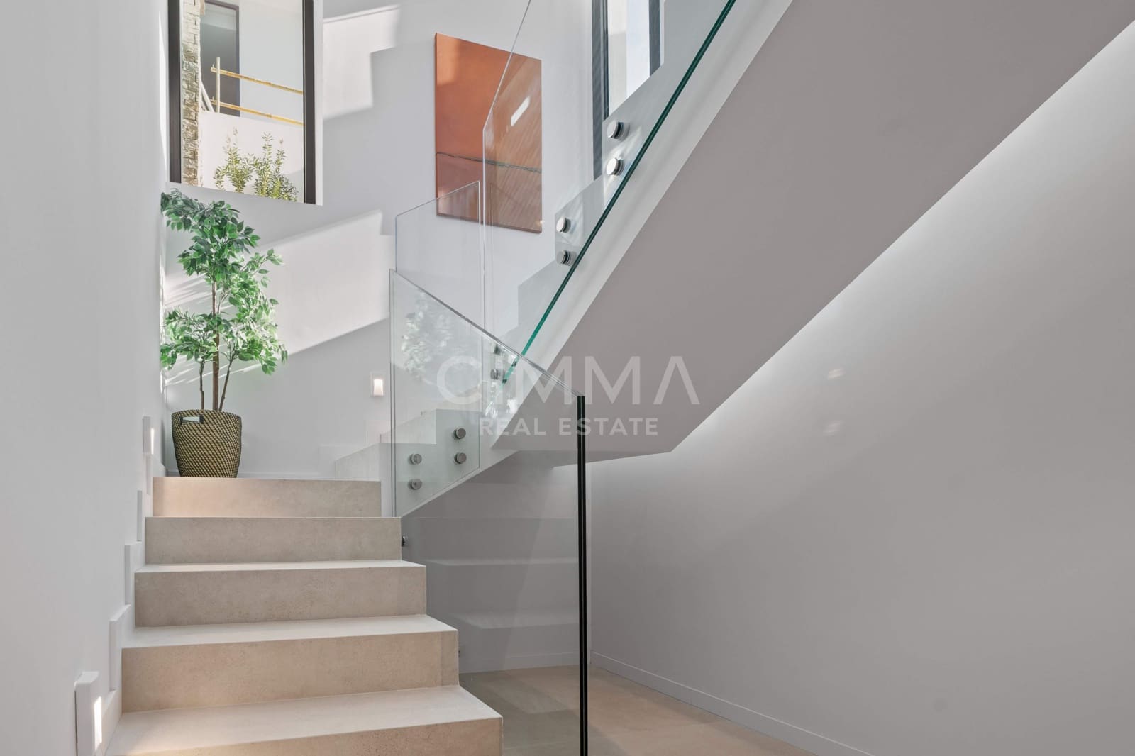 4 bedroom Villa for sale in Benidorm with pool garage - € 2,149,226 (Ref: 9836545)