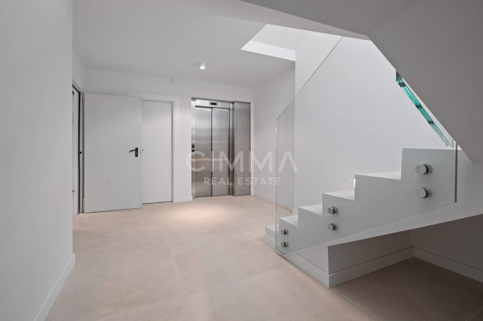 4 bedroom Villa for sale in Benidorm with pool garage - € 2,149,226 (Ref: 9836545)