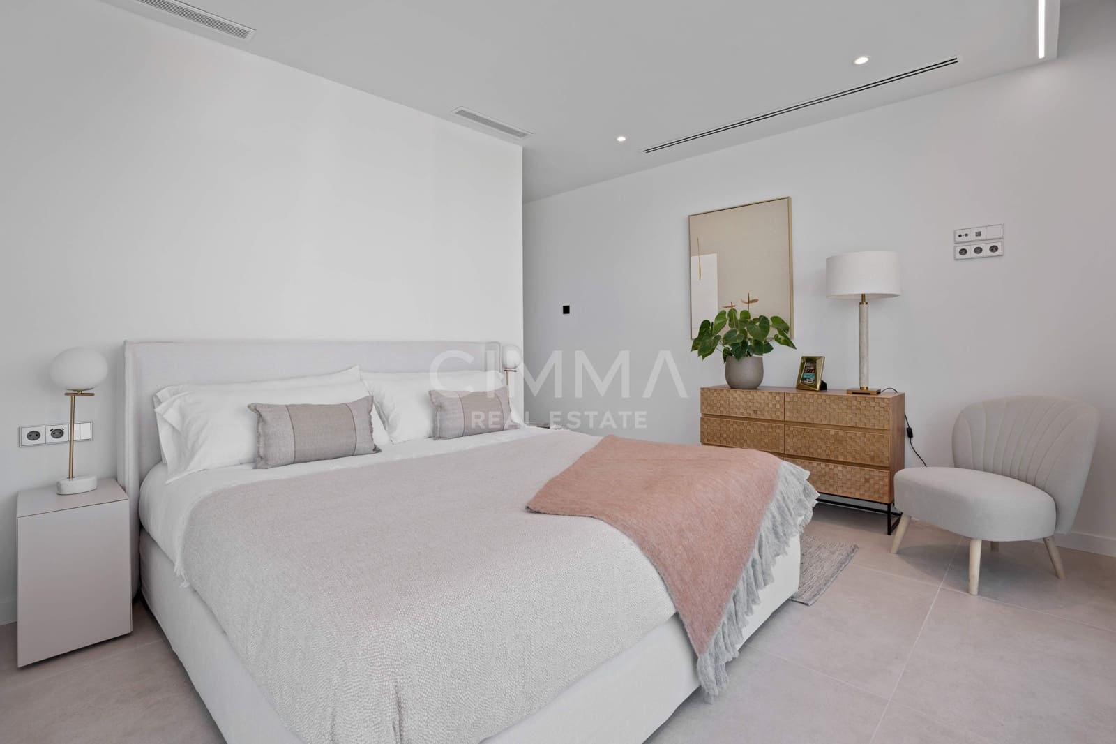 4 bedroom Villa for sale in Benidorm with pool garage - € 2,149,226 (Ref: 9836545)