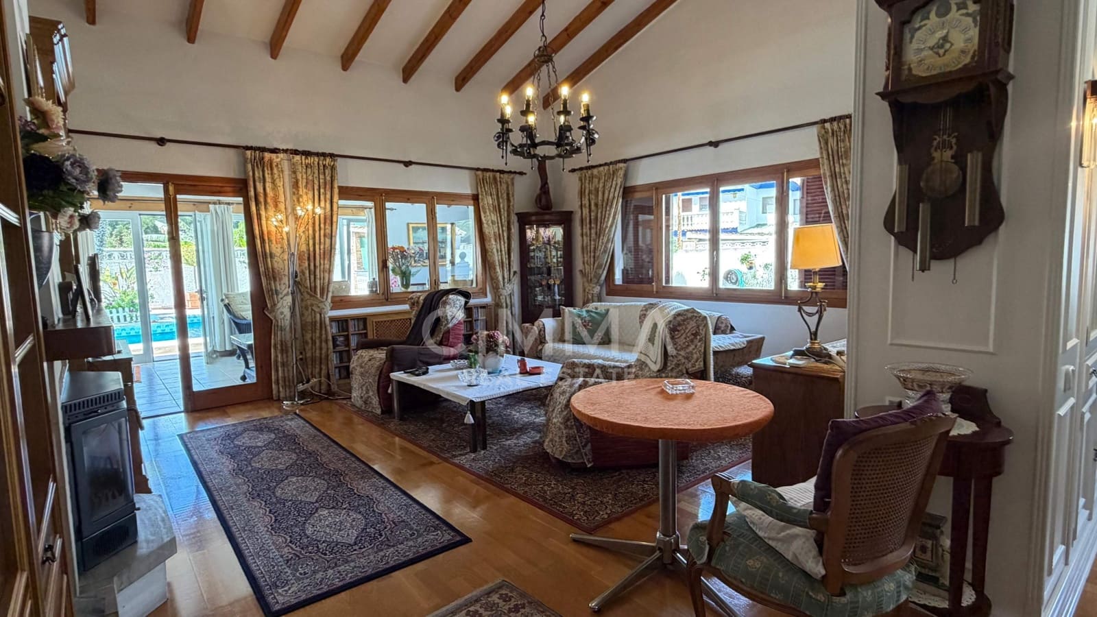 6 bedroom Villa for sale in Benidorm with pool garage - € 745,000 (Ref: 9836546)