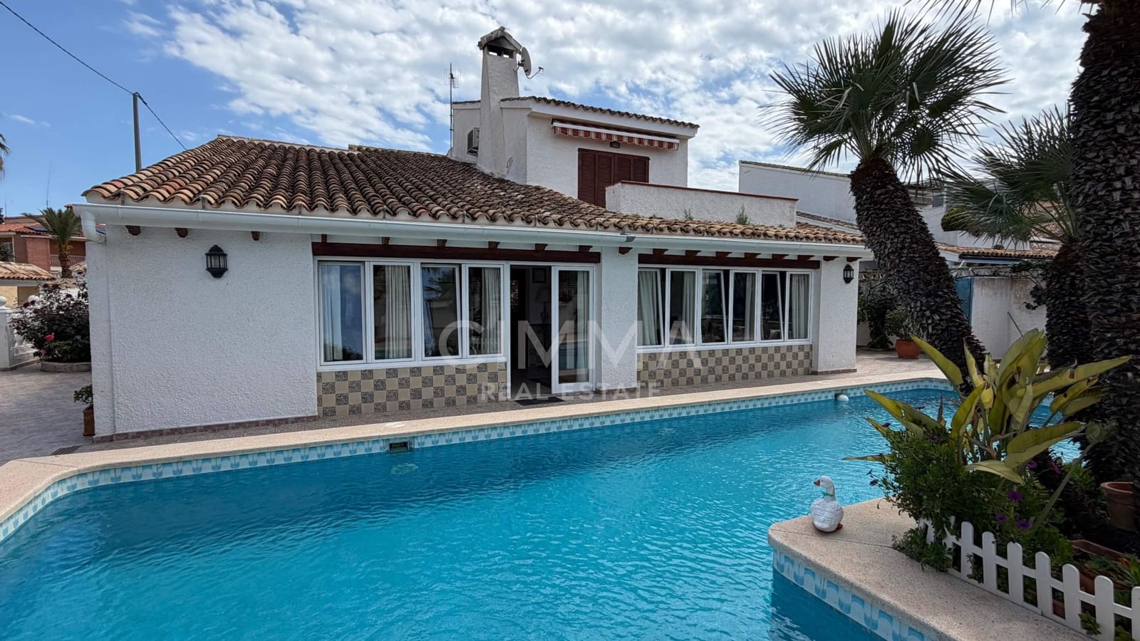 6 bedroom Villa for sale in Benidorm with pool garage - € 745,000 (Ref: 9836546)
