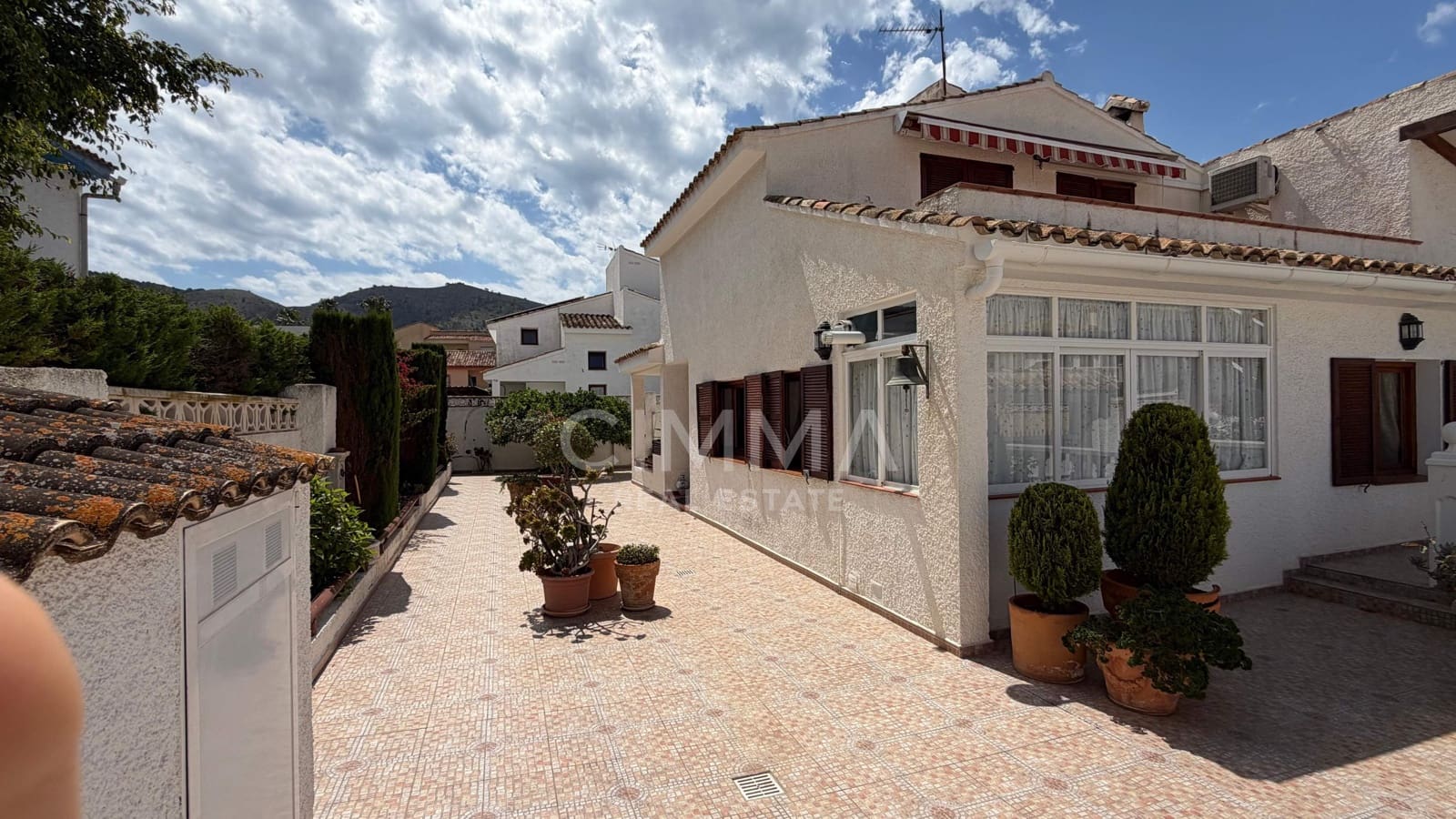 6 bedroom Villa for sale in Benidorm with pool garage - € 745,000 (Ref: 9836546)