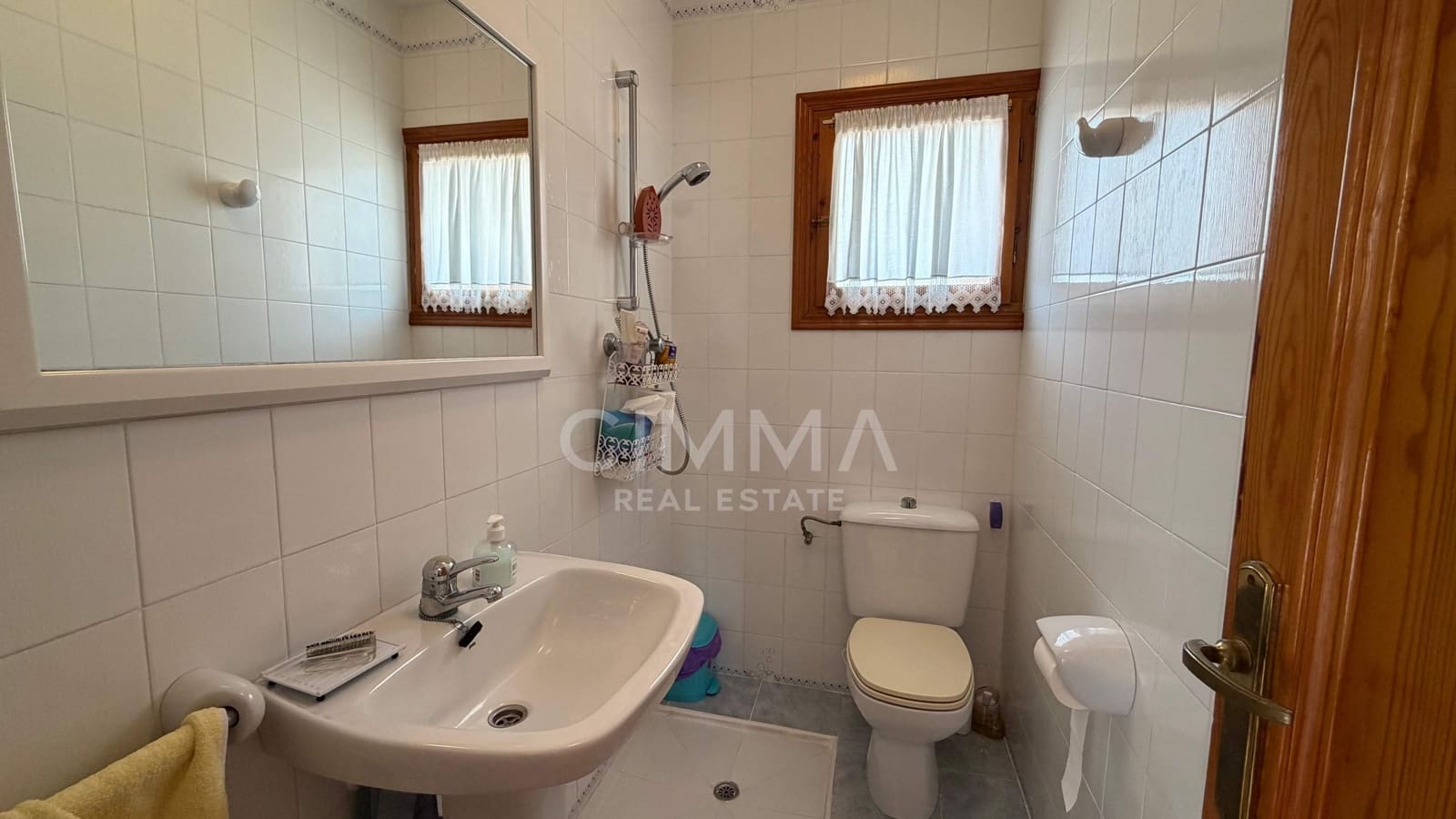 6 bedroom Villa for sale in Benidorm with pool garage - € 745,000 (Ref: 9836546)