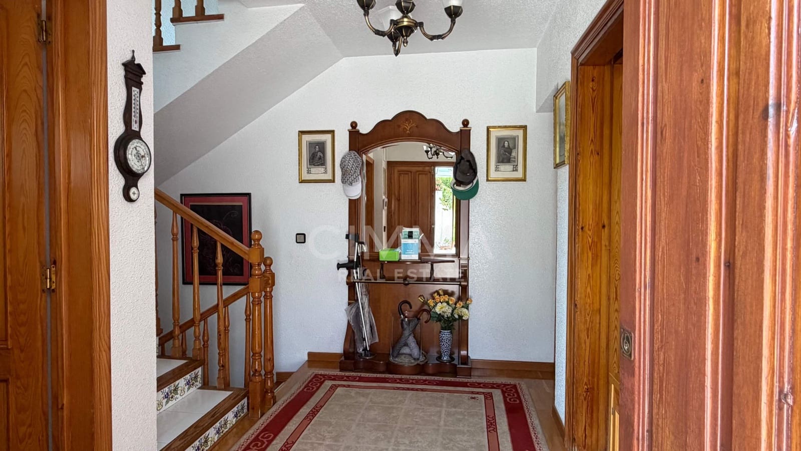 6 bedroom Villa for sale in Benidorm with pool garage - € 745,000 (Ref: 9836546)