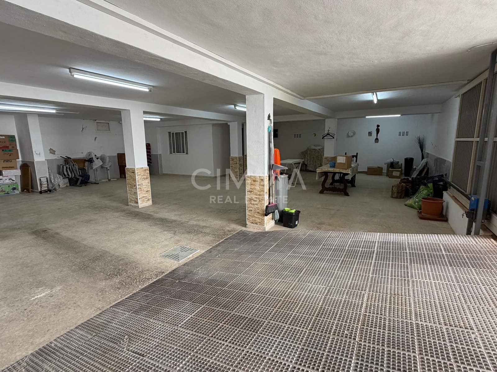 6 bedroom Villa for sale in Benidorm with pool garage - € 745,000 (Ref: 9836546)