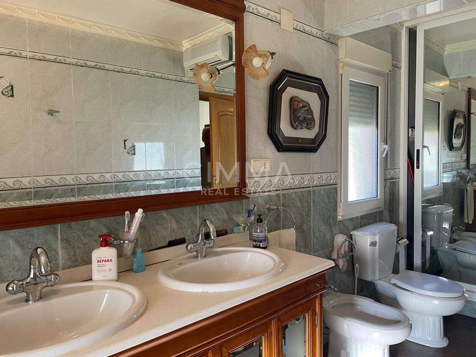 3 slaapkamer Villa te koop in La Nucia met garage - € 420.000 (Ref: 9836548)