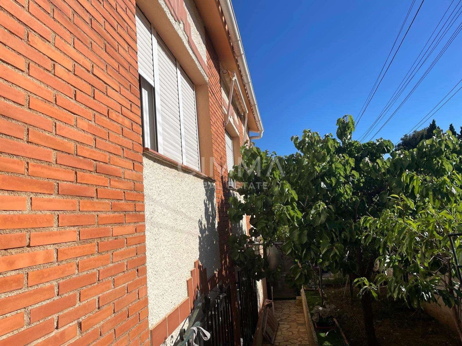 3 slaapkamer Villa te koop in La Nucia met garage - € 420.000 (Ref: 9836548)