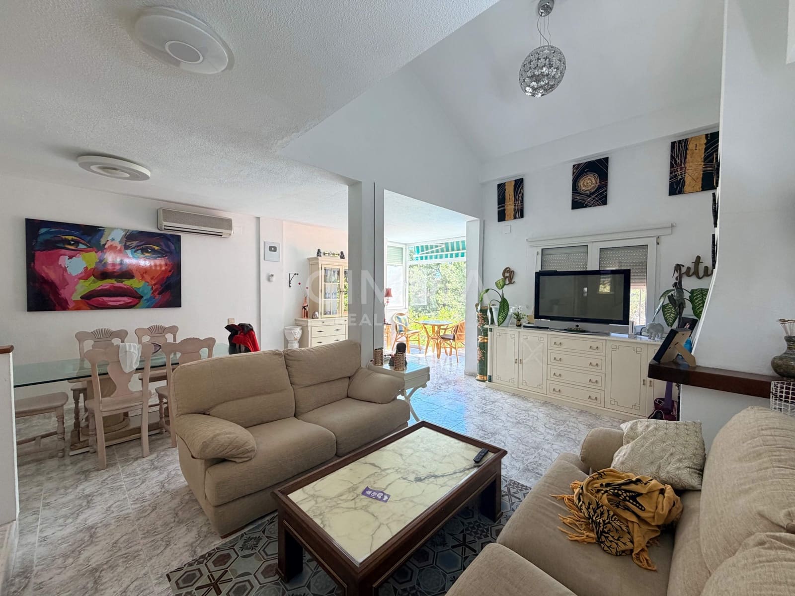 4 bedroom Villa for rent in La Nucia with pool garage - € 1,800 (Ref: 9839505)