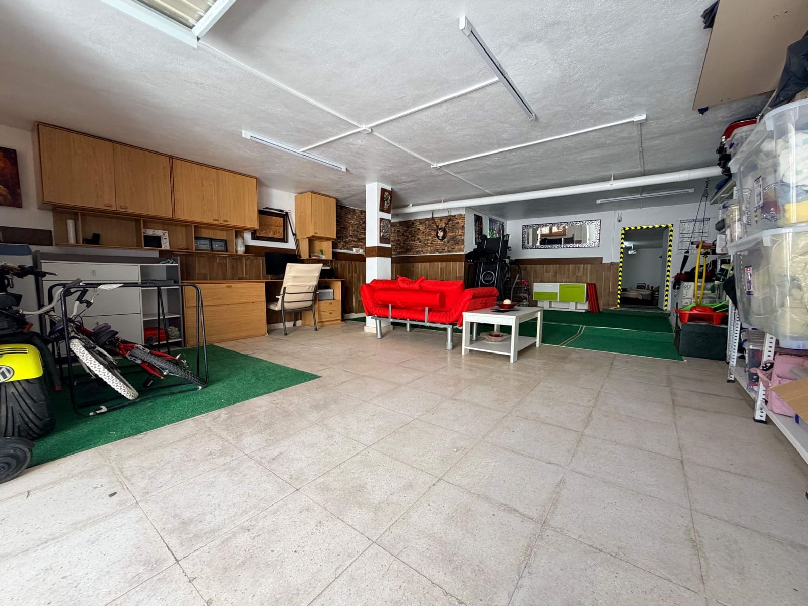 4 bedroom Villa for rent in La Nucia with pool garage - € 1,800 (Ref: 9839505)