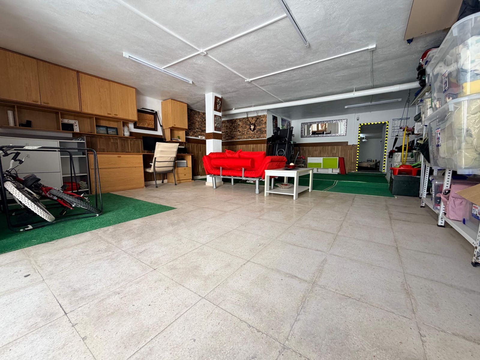 4 bedroom Villa for rent in La Nucia with pool garage - € 1,800 (Ref: 9839505)
