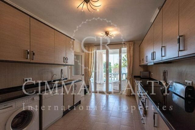 5 bedroom Villa for sale in Altea la Vella with pool garage - € 1,450,000 (Ref: 9851932)