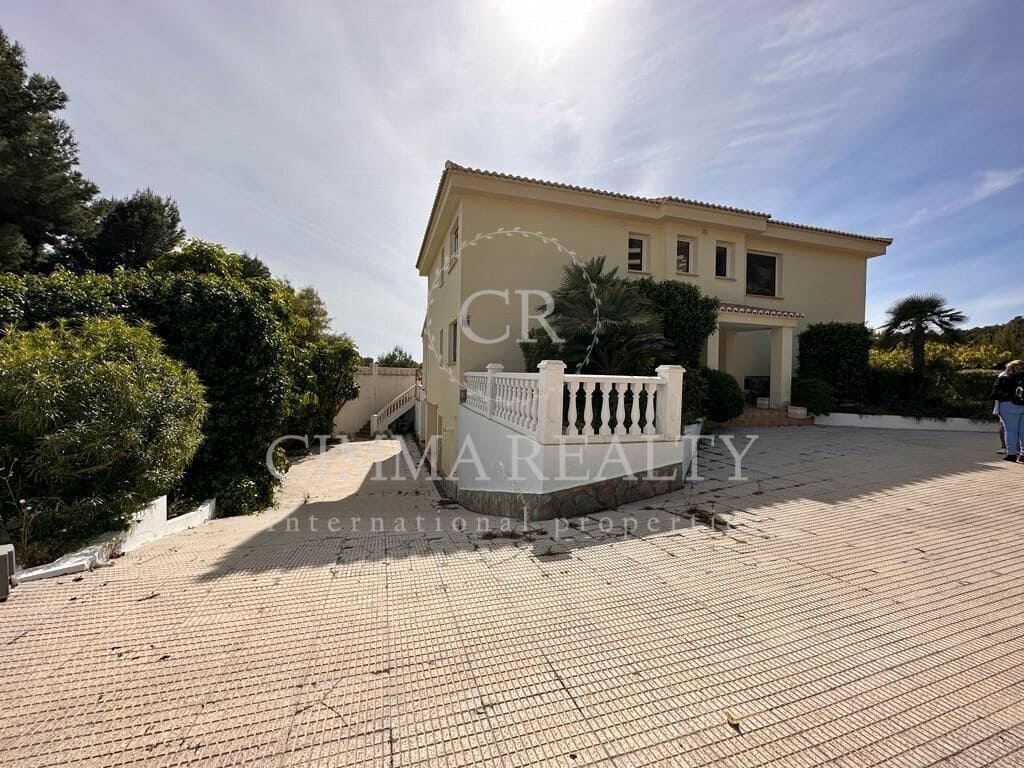 5 bedroom Villa for sale in Altea la Vella with pool garage - € 1,450,000 (Ref: 9851932)