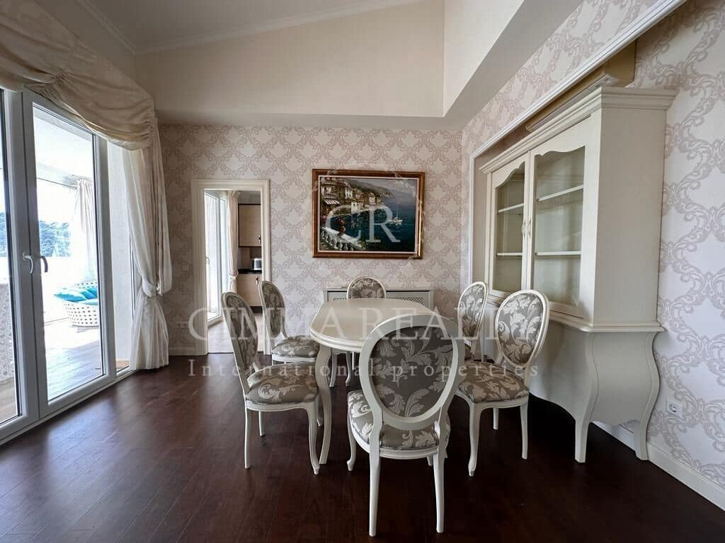5 bedroom Villa for sale in Altea la Vella with pool garage - € 1,450,000 (Ref: 9851932)