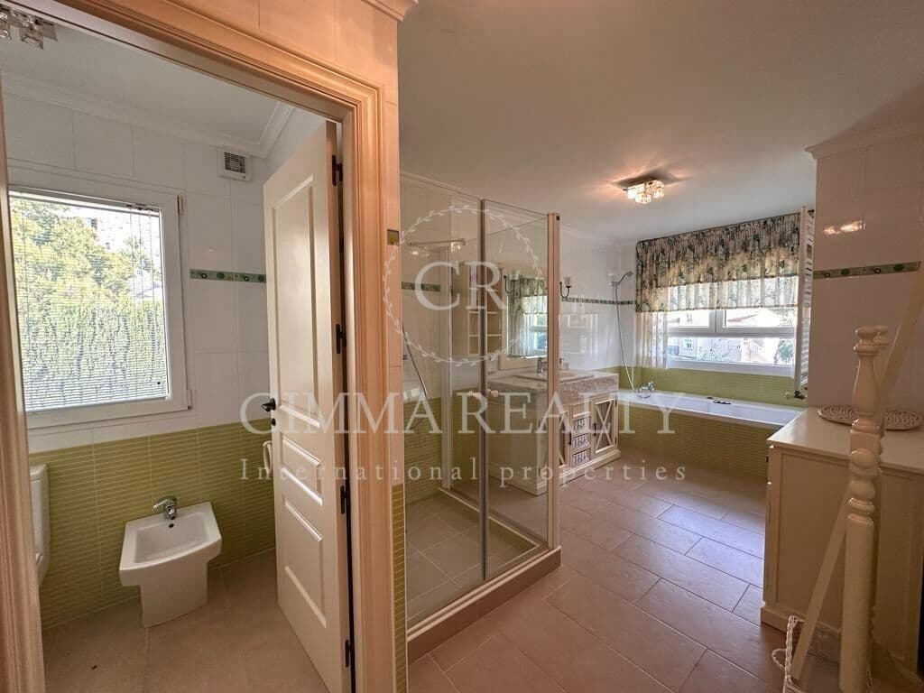 5 bedroom Villa for sale in Altea la Vella with pool garage - € 1,450,000 (Ref: 9851932)