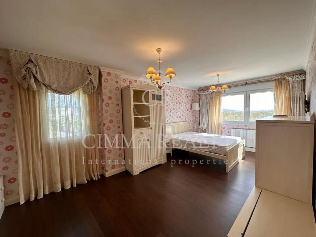 5 bedroom Villa for sale in Altea la Vella with pool garage - € 1,450,000 (Ref: 9851932)