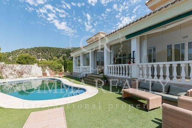 5 bedroom Villa for sale in Altea la Vella with pool garage - € 1,450,000 (Ref: 9851932)