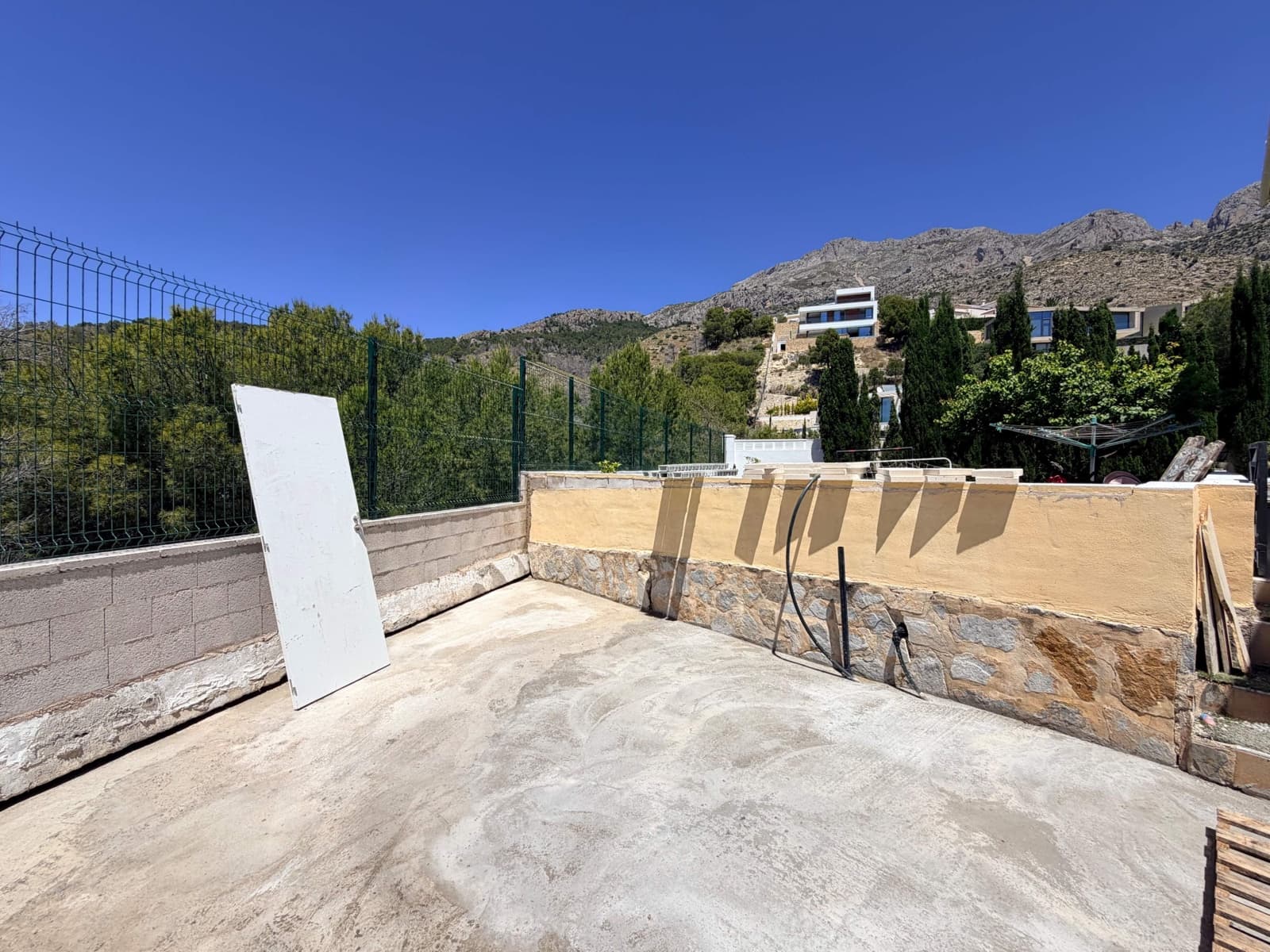 5 bedroom Villa for sale in Altea la Vella with pool garage - € 1,450,000 (Ref: 9851932)