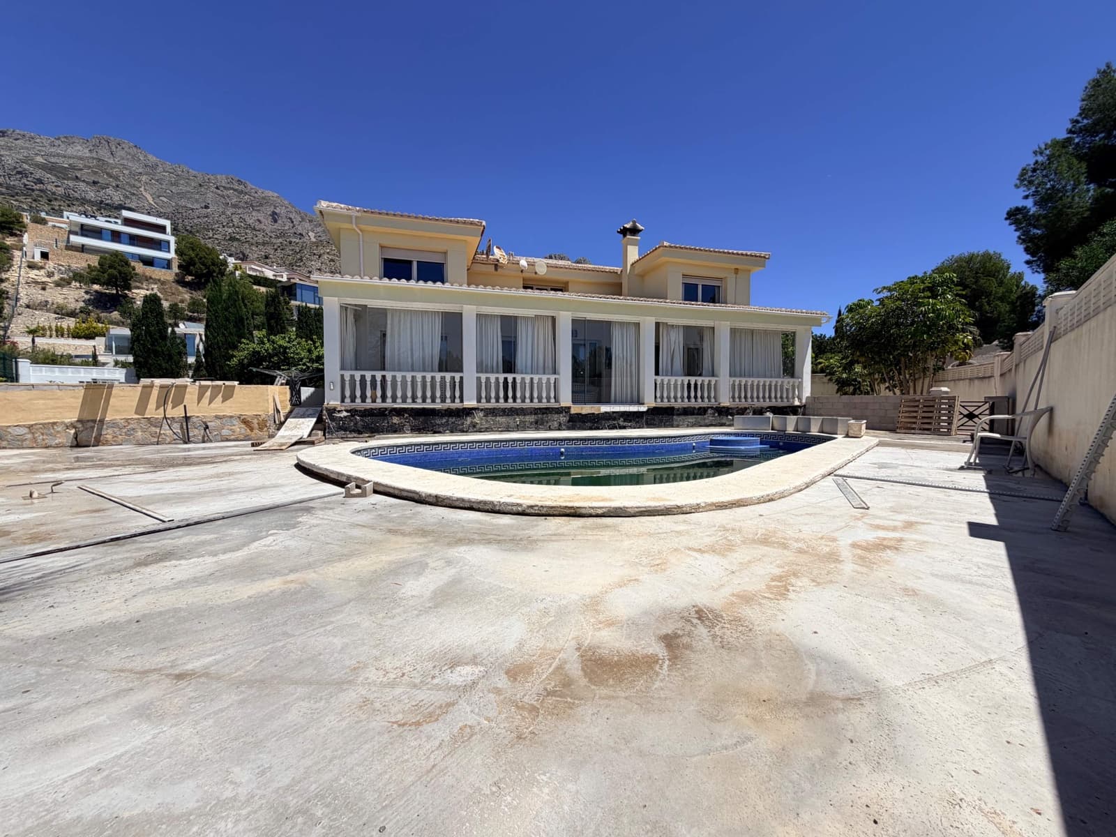 5 bedroom Villa for sale in Altea la Vella with pool garage - € 1,450,000 (Ref: 9851932)