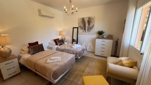 Adosado de 4 habitaciones en Albir, Alfaz del Pi / L'Alfàs del Pi en venta con piscina garaje - 599.000 € (Ref: 9851934)