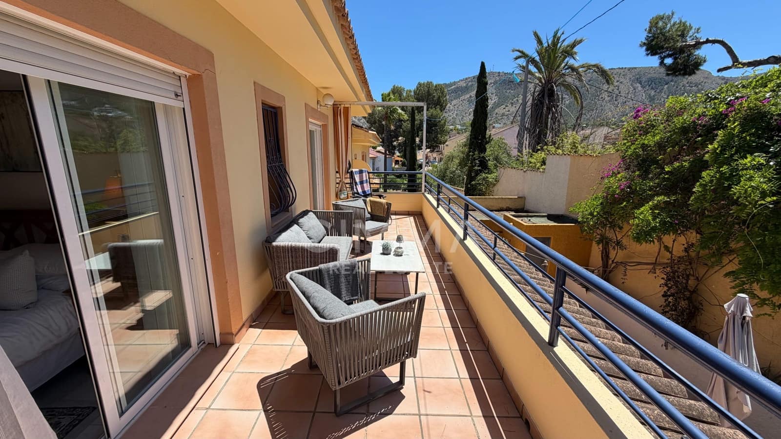 4 bedroom Terraced Villa for sale in Albir with pool garage - € 599,000 (Ref: 9851934)