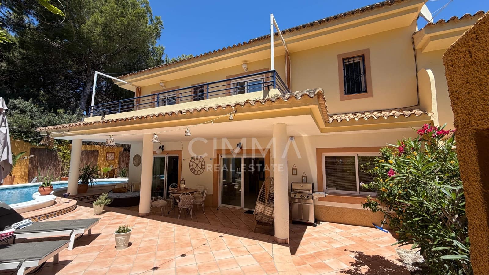 4 bedroom Terraced Villa for sale in Albir with pool garage - € 599,000 (Ref: 9851934)