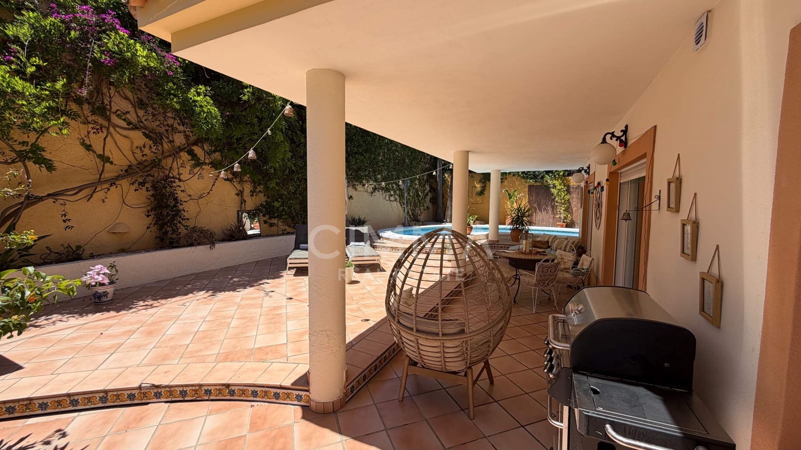 4 bedroom Terraced Villa for sale in Albir with pool garage - € 599,000 (Ref: 9851934)