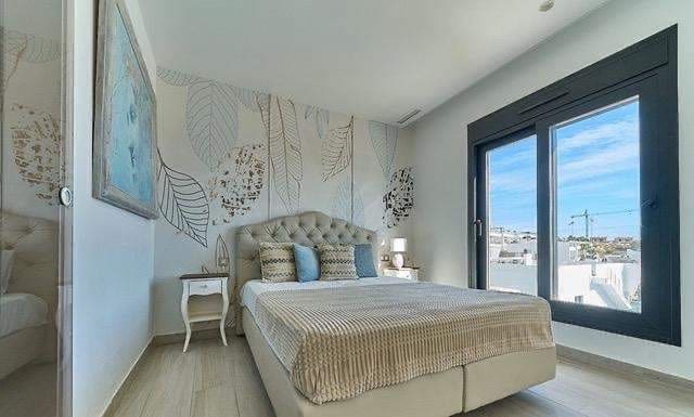 Adosado de 3 habitaciones en Finestrat en venta con piscina garaje - 585.000 € (Ref: 9851935)