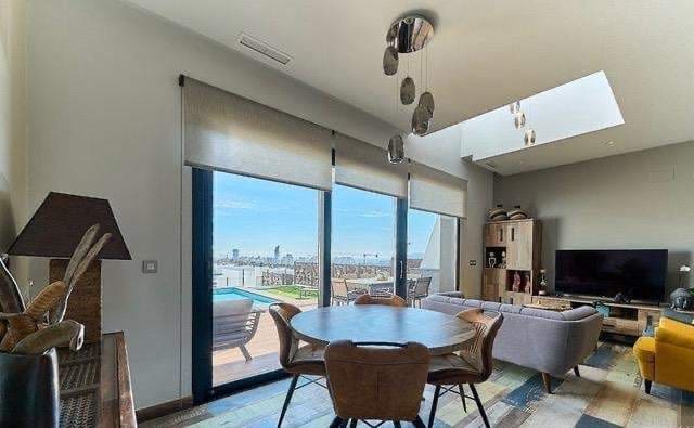 Adosado de 3 habitaciones en Finestrat en venta con piscina garaje - 585.000 € (Ref: 9851935)