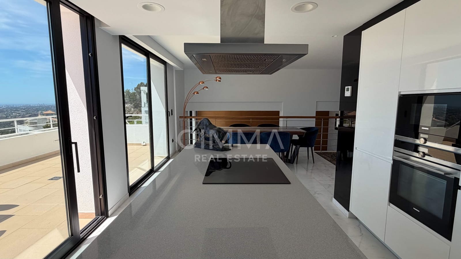 3 bedroom Villa for sale in Altea with pool garage - € 1,295,000 (Ref: 9851936)