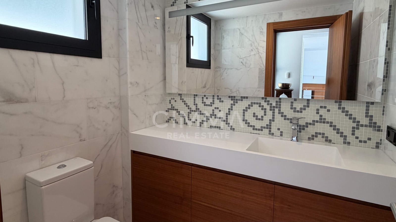 3 bedroom Villa for sale in Altea with pool garage - € 1,295,000 (Ref: 9851936)