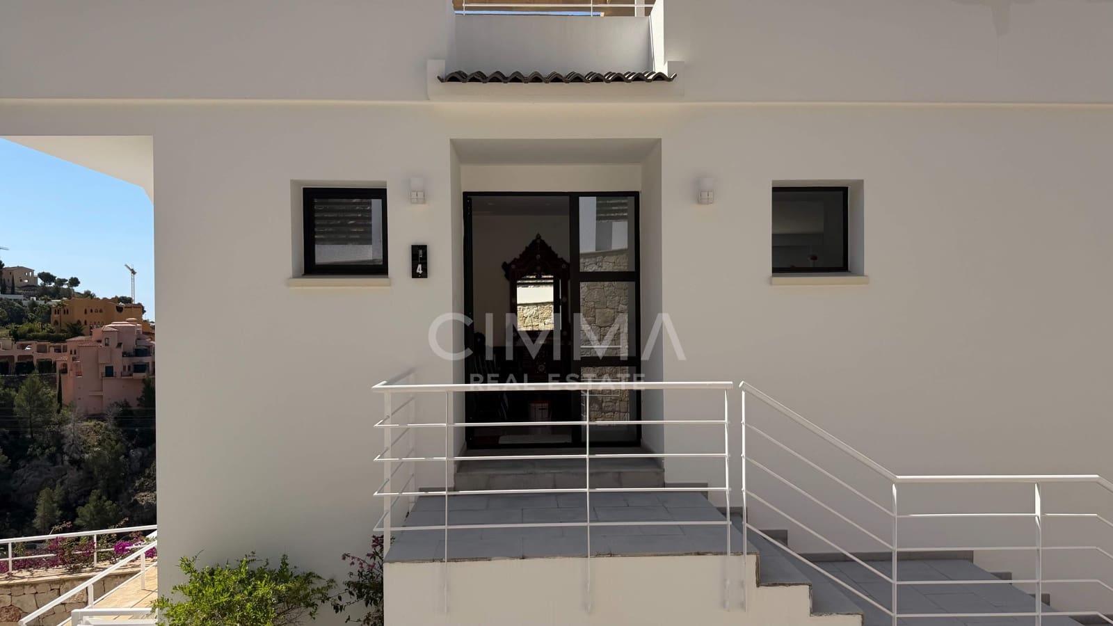 3 bedroom Villa for sale in Altea with pool garage - € 1,295,000 (Ref: 9851936)