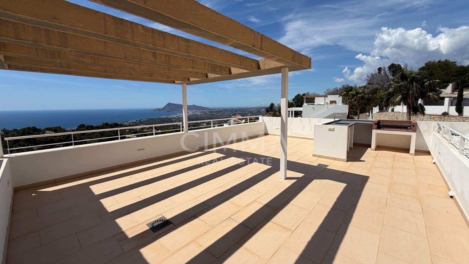 3 bedroom Villa for sale in Altea with pool garage - € 1,295,000 (Ref: 9851936)