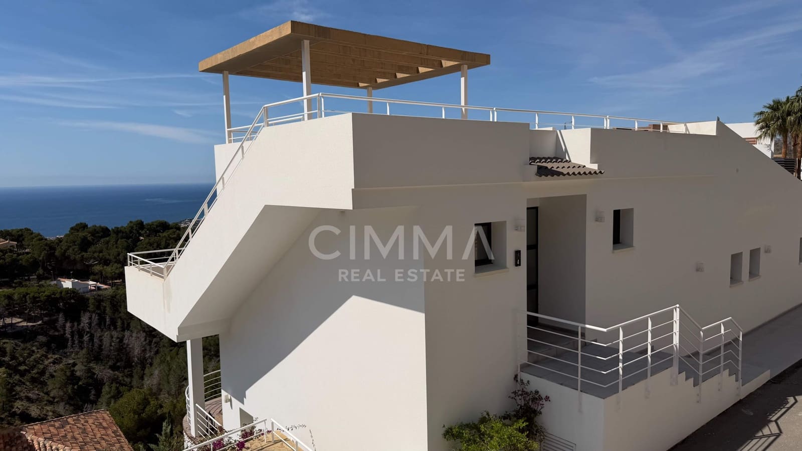3 bedroom Villa for sale in Altea with pool garage - € 1,295,000 (Ref: 9851936)