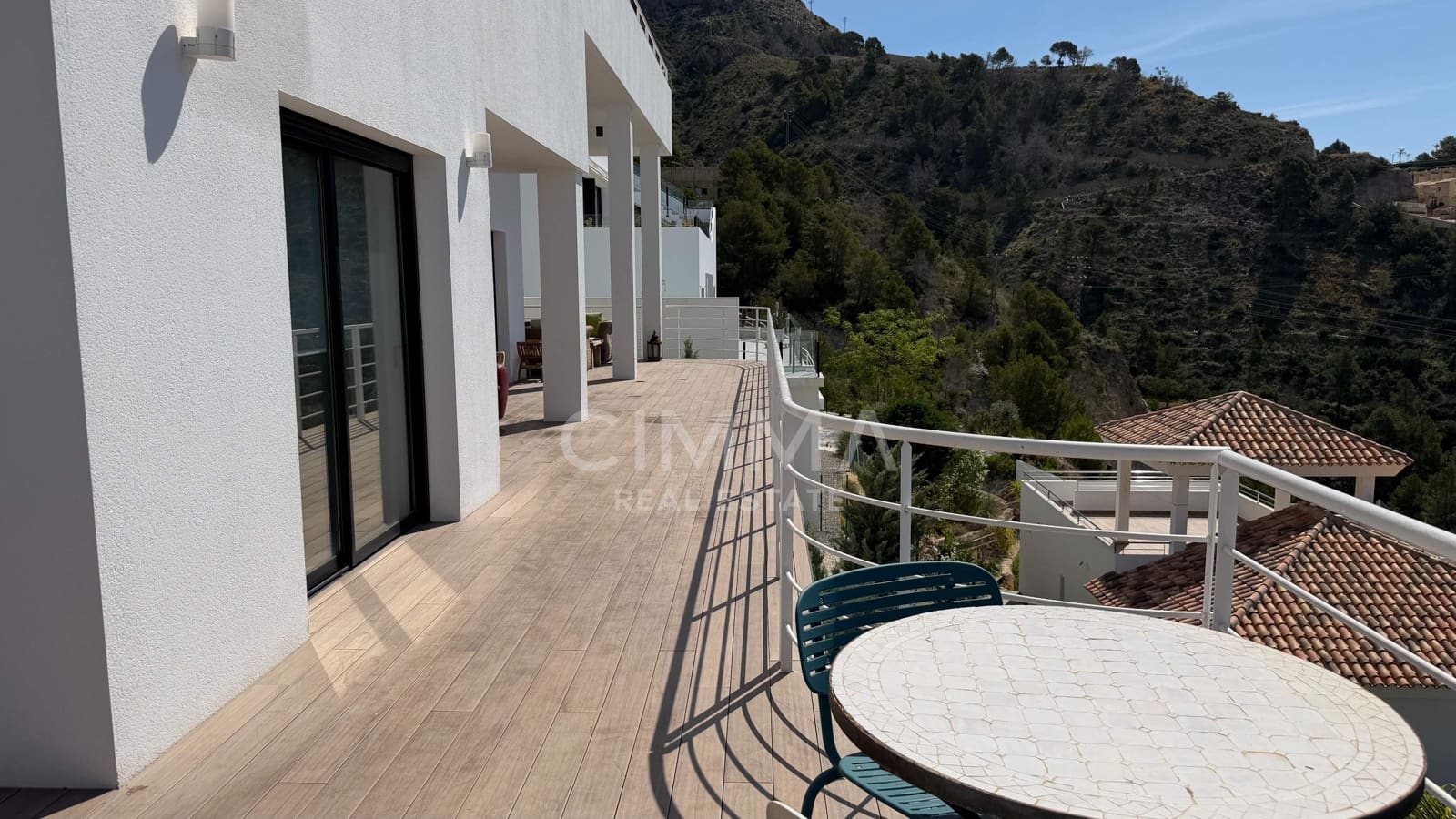 3 bedroom Villa for sale in Altea with pool garage - € 1,295,000 (Ref: 9851936)