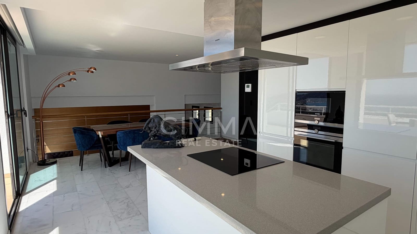 3 bedroom Villa for sale in Altea with pool garage - € 1,295,000 (Ref: 9851936)