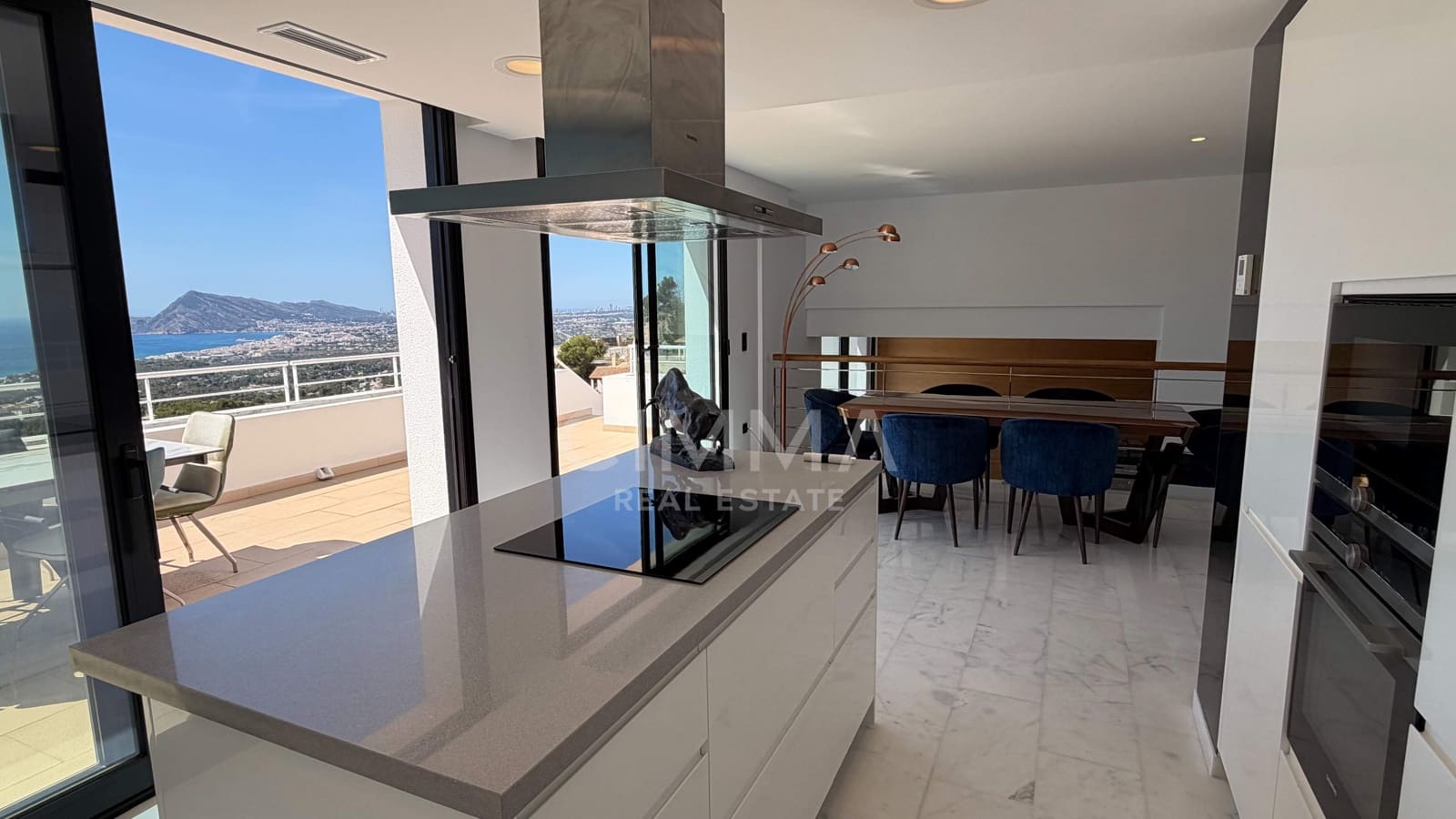 3 bedroom Villa for sale in Altea with pool garage - € 1,295,000 (Ref: 9851936)