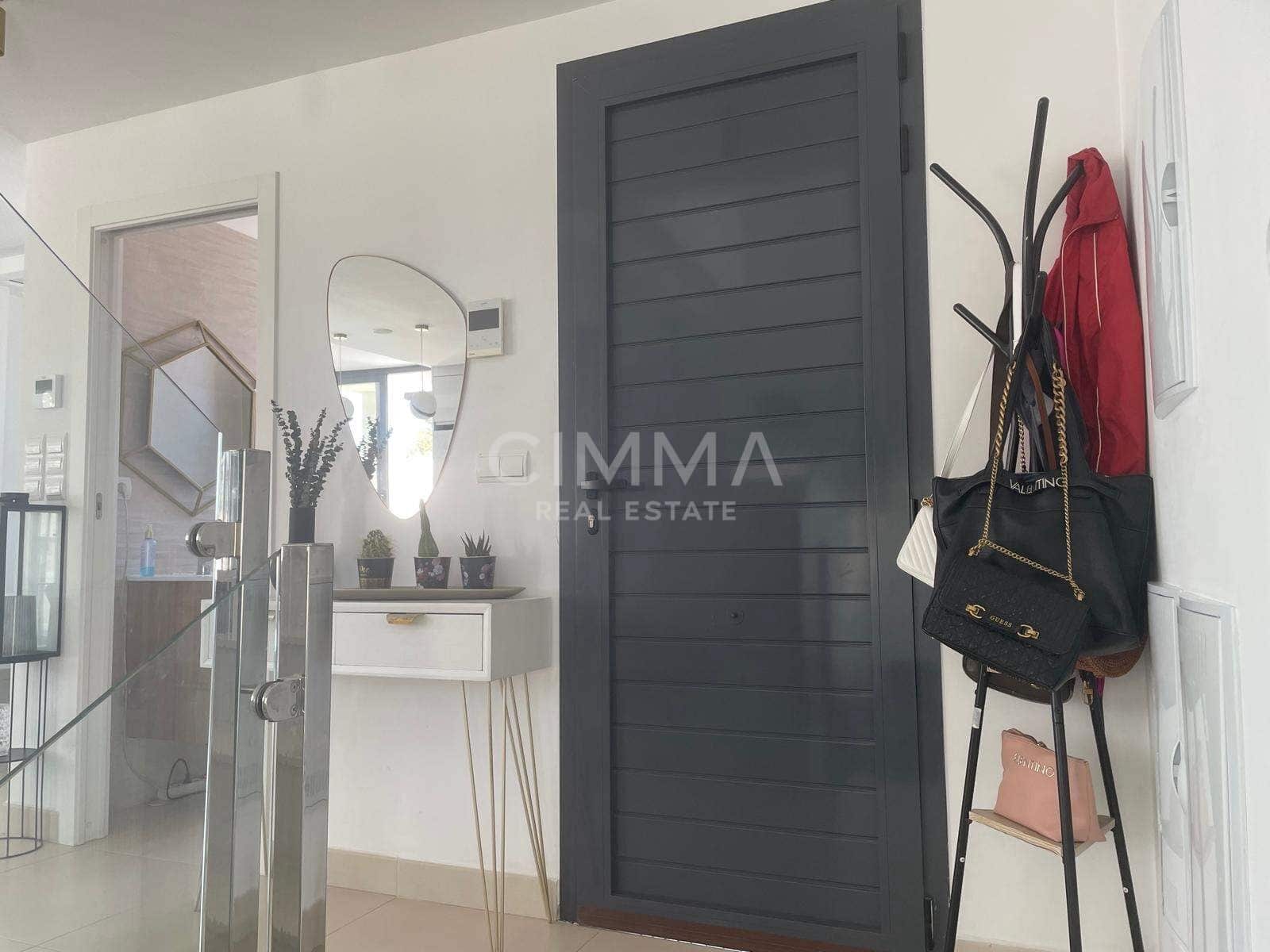 4 soveværelse Villa til salg i La Nucia med swimmingpool - € 636.000 (Ref: 9855653)