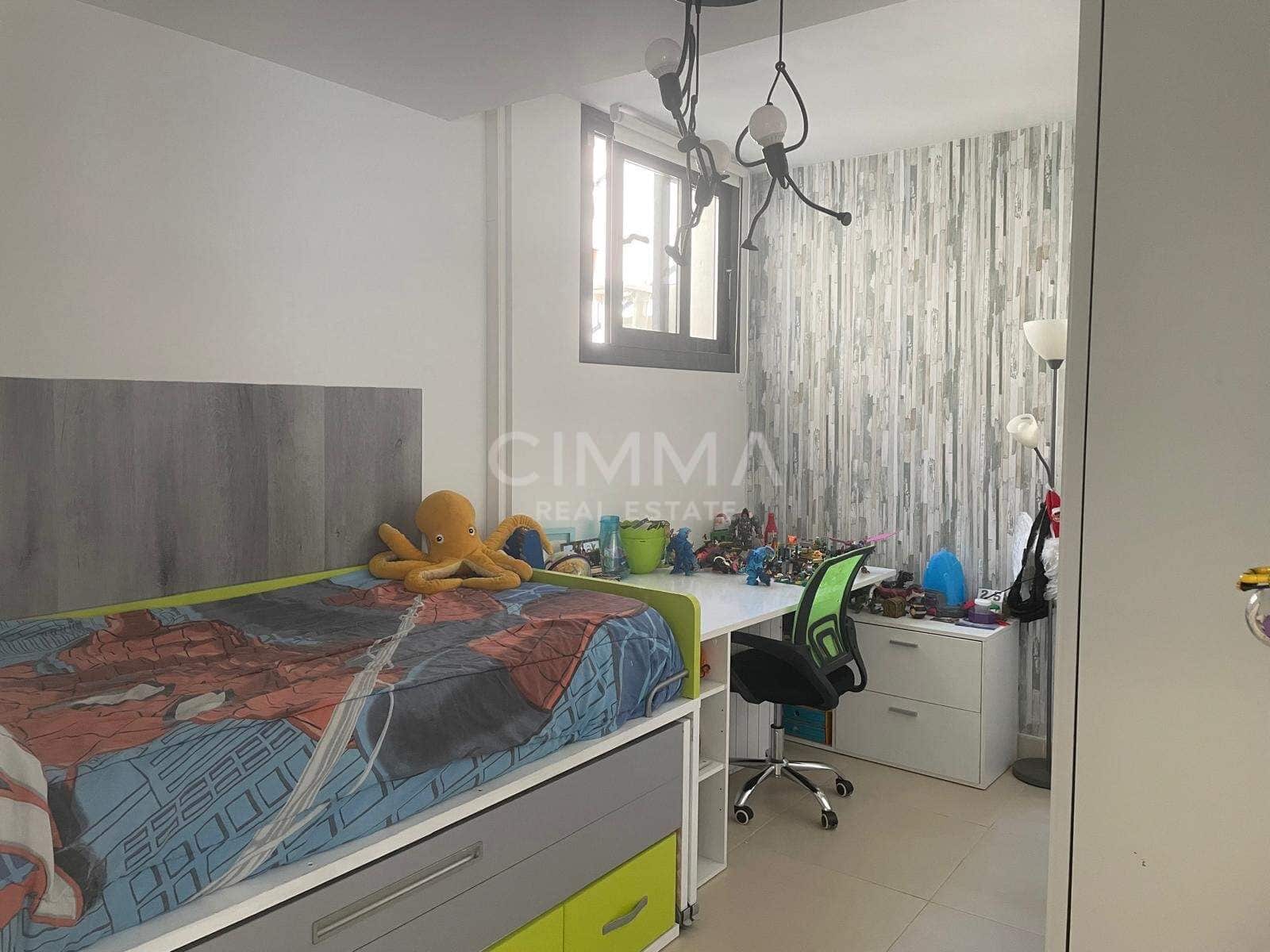 4 soveværelse Villa til salg i La Nucia med swimmingpool - € 636.000 (Ref: 9855653)