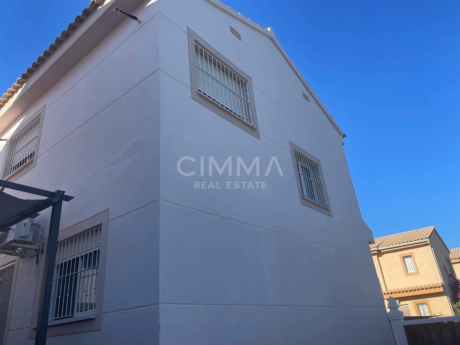 3 bedroom Bungalow for sale in Polop with garage - € 315,000 (Ref: 9855654)