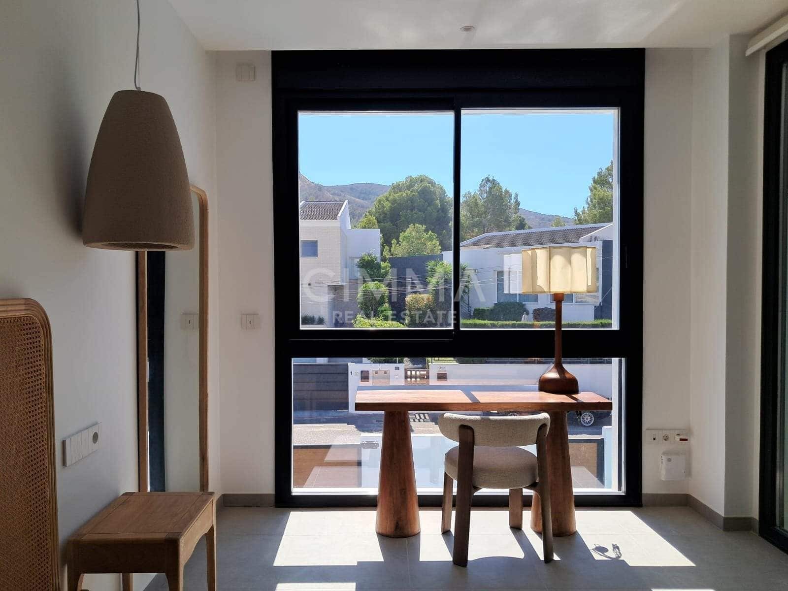 4 bedroom Villa for sale in Albir with pool - € 895,000 (Ref: 9855655)