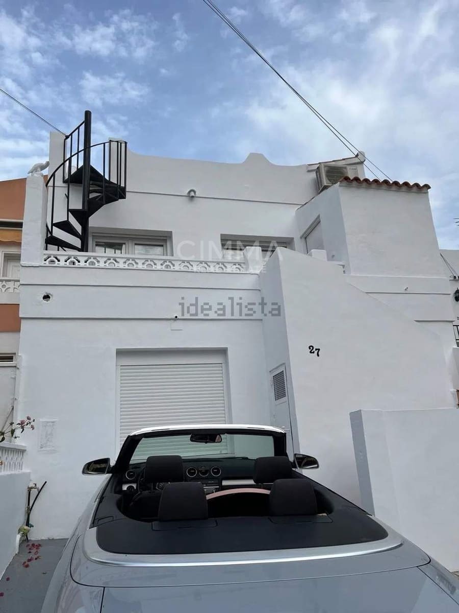3 soveværelse Rækkehus til leje i Alfaz del Pi / L'Alfas del Pi med swimmingpool garage - € 2.000 (Ref: 9865376)