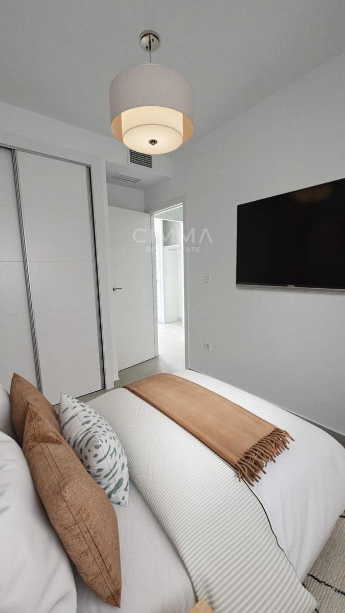 2 soveværelse Rækkehus til salg i Gran Alacant med swimmingpool garage - € 306.000 (Ref: 9865378)