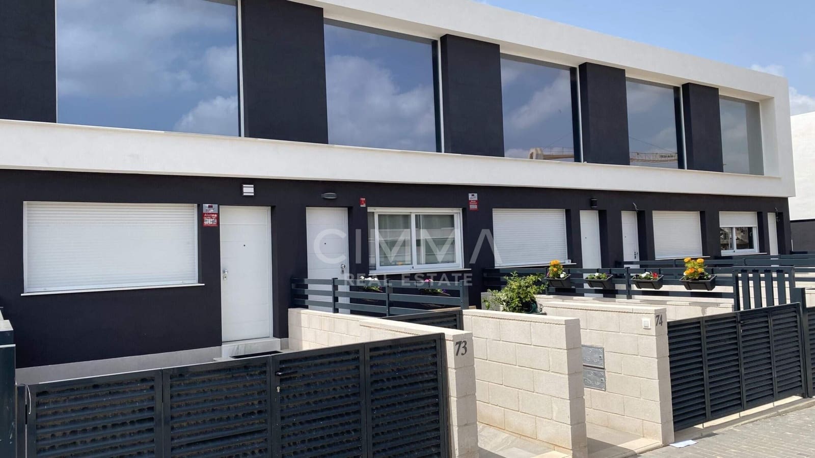 2 bedroom Terraced Villa for sale in Gran Alacant with pool garage - € 289,000 (Ref: 9865379)
