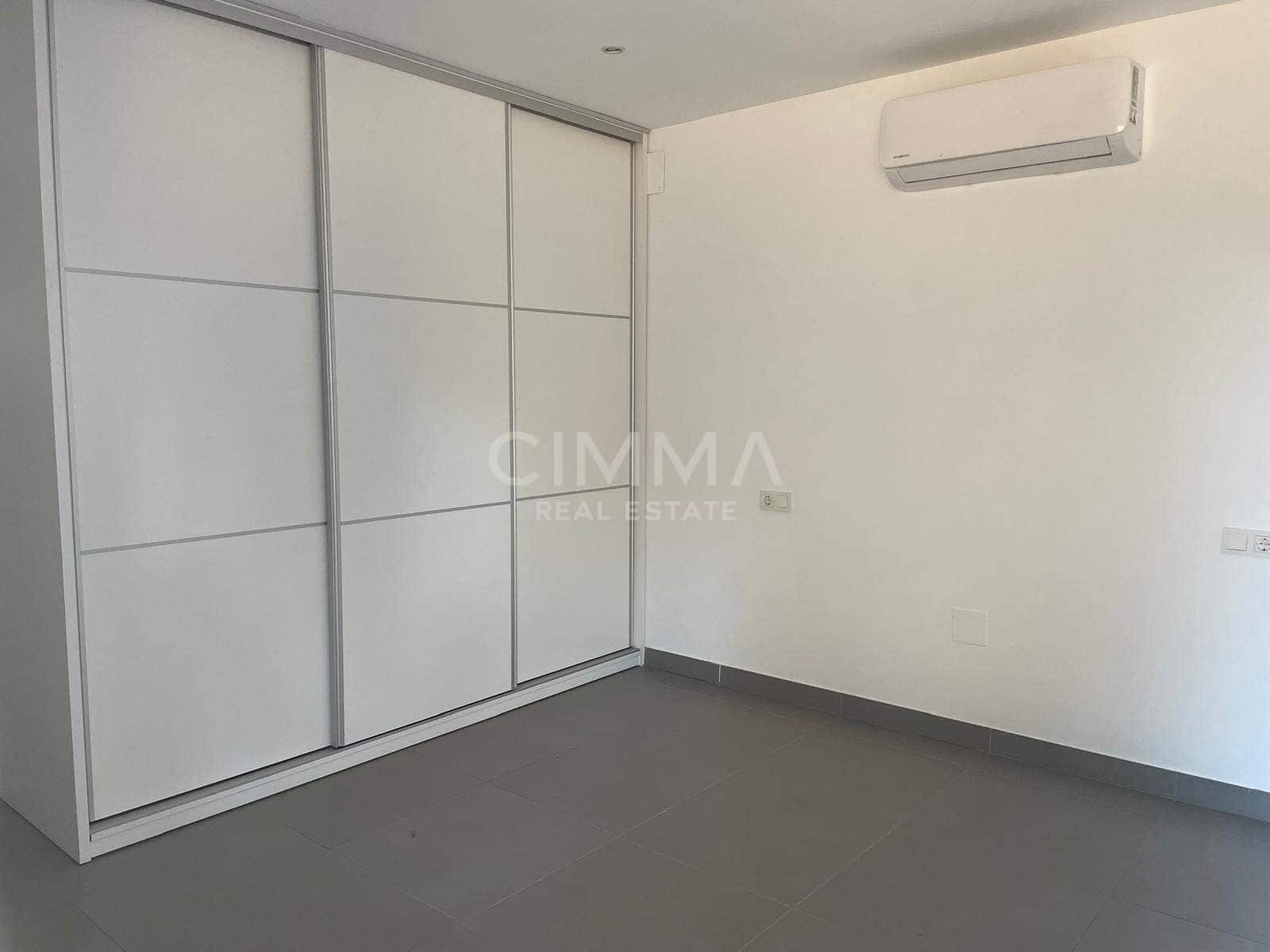 4 slaapkamer Villa te koop in La Nucia met zwembad - € 900.000 (Ref: 9868798)