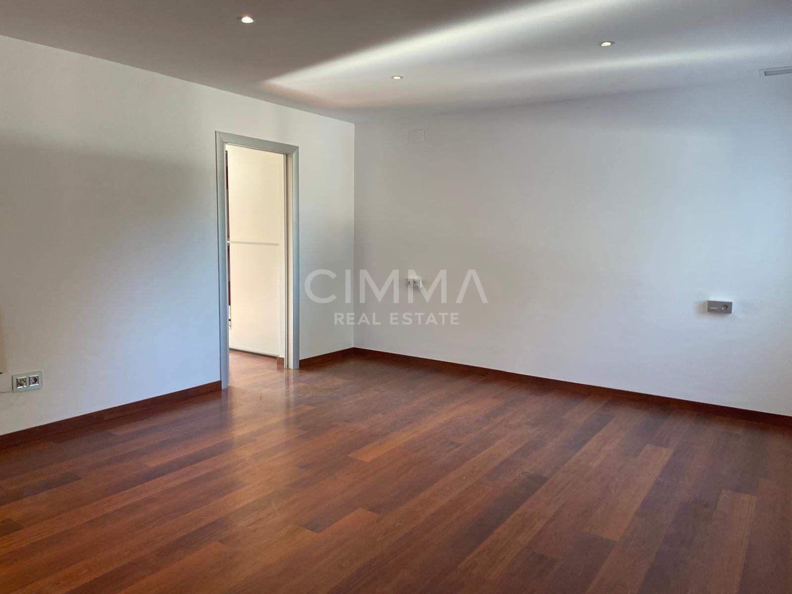 4 slaapkamer Villa te koop in La Nucia met zwembad - € 900.000 (Ref: 9868798)