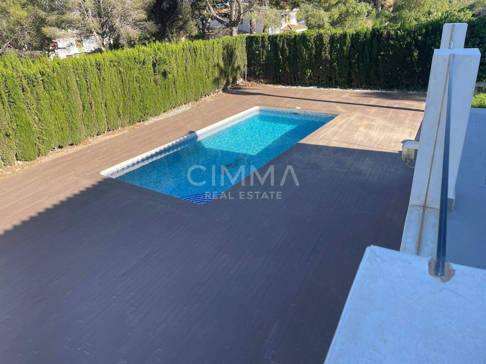 4 slaapkamer Villa te koop in La Nucia met zwembad - € 900.000 (Ref: 9868798)